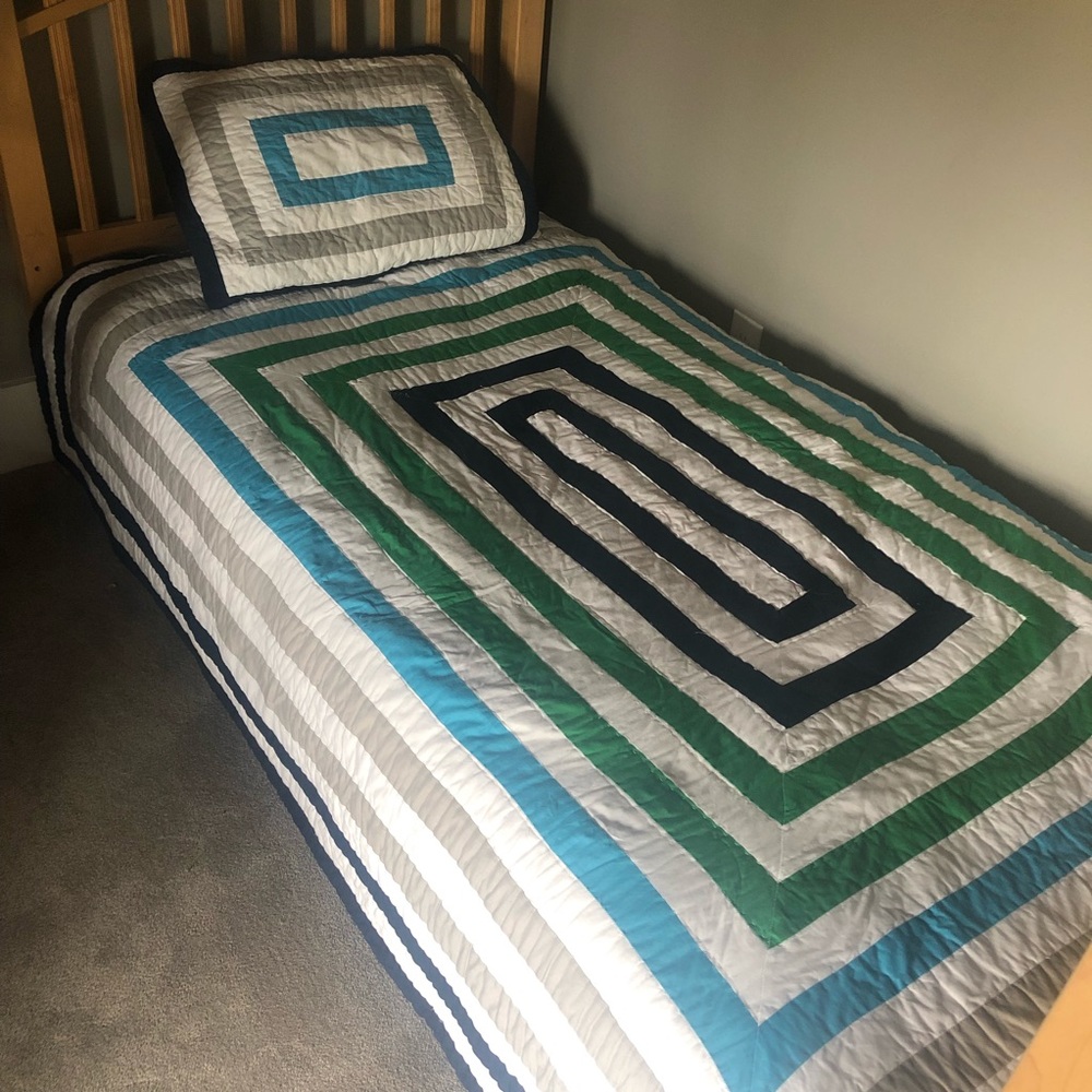 Pottery Barn Kids Twin quilt and sham